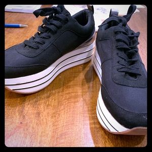 ZARA BLACK WEDGE SNEAKERS 7.5